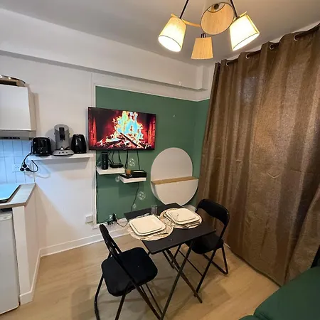 Cosy Near Montmartre Apartment